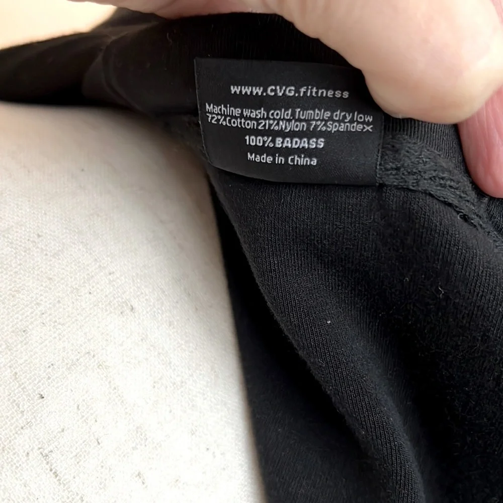 Constantly Varied Gear CVG Hooded Skull & Crossbones Jacket, size small - Picture 8 of 9